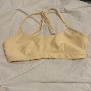 ALO Yoga Airlift intrigue Sports Bra